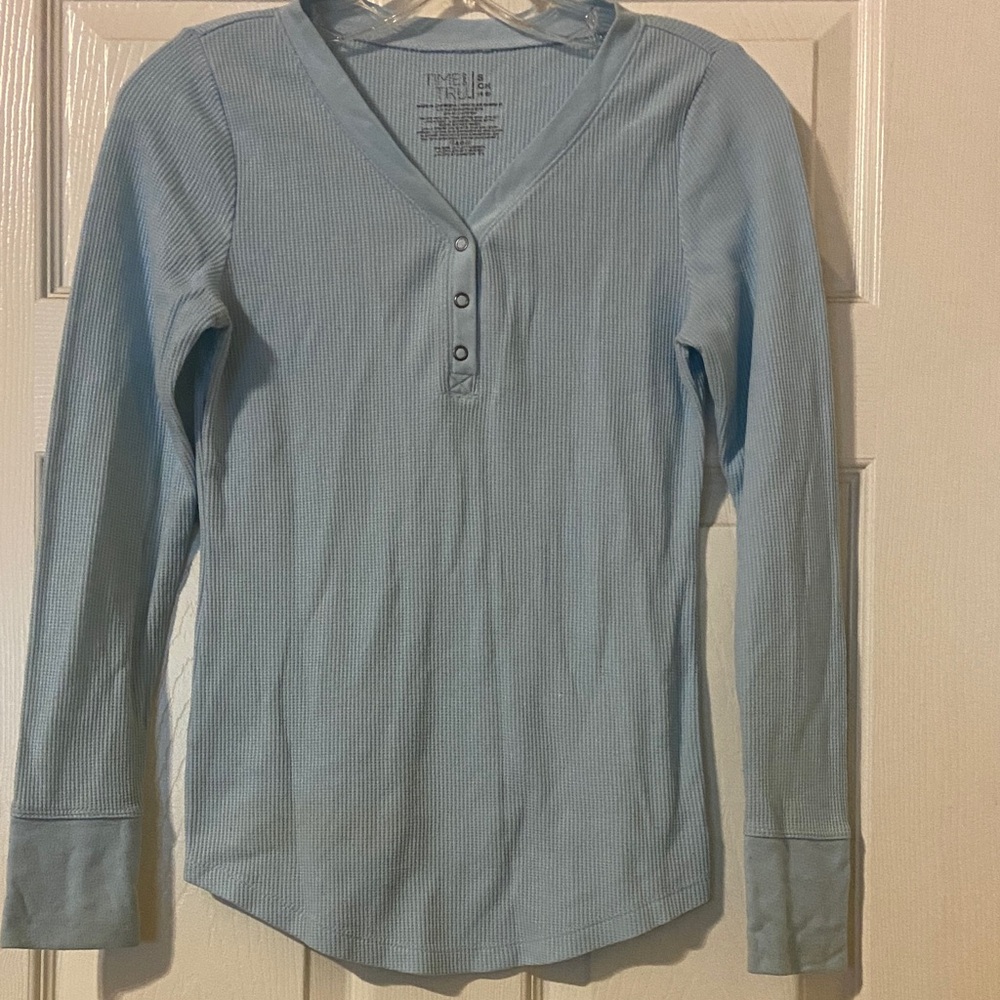 Time and Tru Sky Blue Ribbed Long Sleeve Top